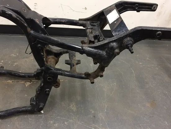 Main Frame Chassis 1996 Kawasaki Vulcan 1500 VN1500D Classic 2958A x