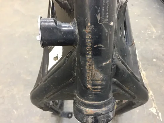 Main Frame Chassis 1996 Kawasaki Vulcan 1500 VN1500D Classic 2958A x