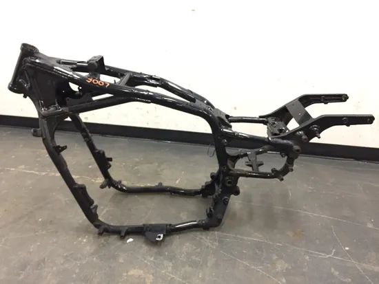 Main Frame Chassis 2000 Kawasaki Vulcan 1500 VN1500L Nomad FI 3007A