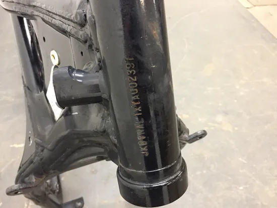 Main Frame Chassis 2000 Kawasaki Vulcan 1500 VN1500L Nomad FI 3007A