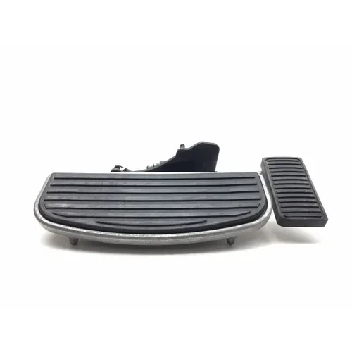 Right Driver Floorboard 1996 Kawasaki Vulcan 1500 VN1500D Classic 2958A x 5