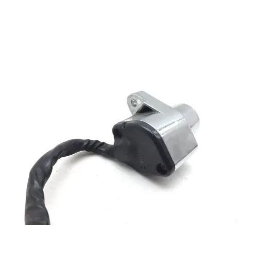 Ignition Key Switch 2000 Kawasaki Vulcan 1500 VN1500L Nomad FI 3007A 18