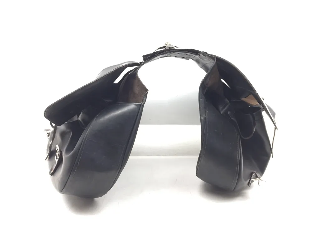 Saddlebags 2000 Kawasaki Vulcan 1500 VN1500L Nomad FI 3007A