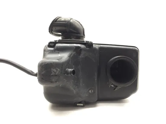 Airbox Air Box 2000 Suzuki Marauder 800 VZ800 3029A 8
