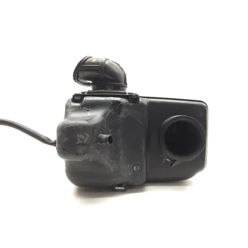 Airbox Air Box 2000 Suzuki Marauder 800 VZ800 3029A 11