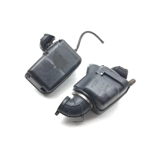 Airbox Air Box 2000 Suzuki Marauder 800 VZ800 3029A 3