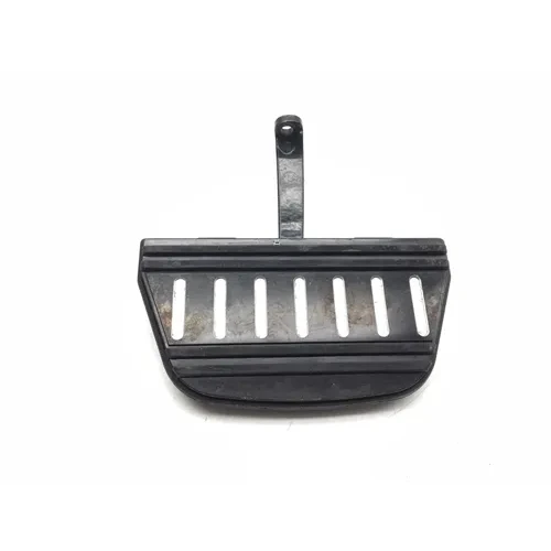 Right Passenger Floorboard 2005 Harley-Davidson Electra Glide EFI FLHTI 2939A x 3