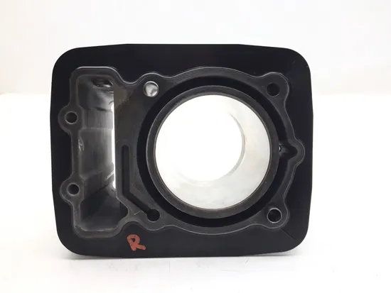 Engine Cylinder Jug W Piston Rear 1999 Victory V92C 3026A