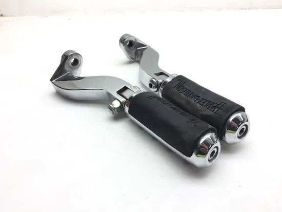 Left Right Set Passenger Peg Bracket 2012 Harley Road King Police FLHP 2966A