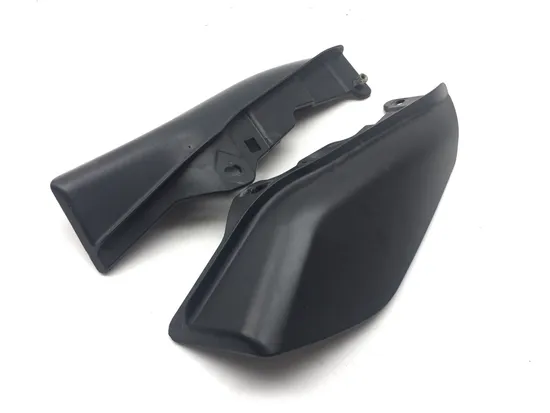 Mid Frame Air Deflectors 2012 Harley-Davidson Road King Police FLHP 2966A