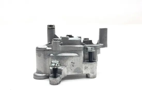 Engine Oil Pump Assembly 1992 Honda FourTrax 300 TRX300 2x4 3040A
