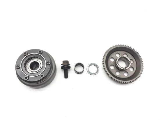 Engine Flywheel W Starter Clutch 1992 Honda FourTrax 300 TRX300 2x4 3040A