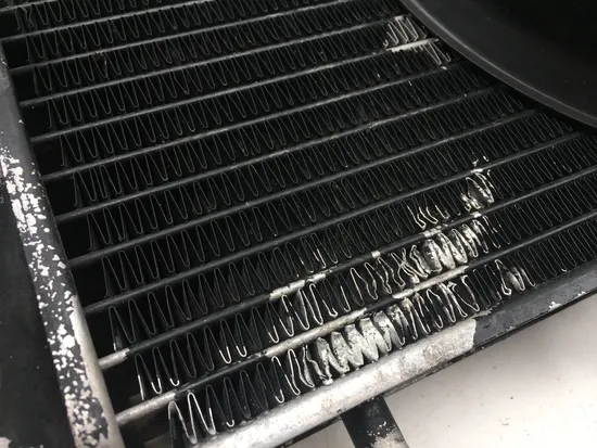 Radiator Cooling Front Fluid with Fan 2000 Triumph Daytona 955i 2912A x