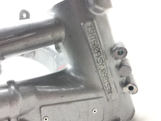 Main Frame Chassis 2000 Triumph Daytona 955i 2912A