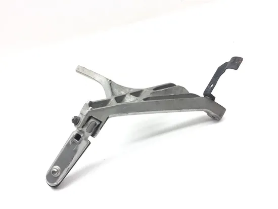 Left Rear Back Passenger Peg Bracket Side 2010 Honda VFR1200F ABS 2953A x