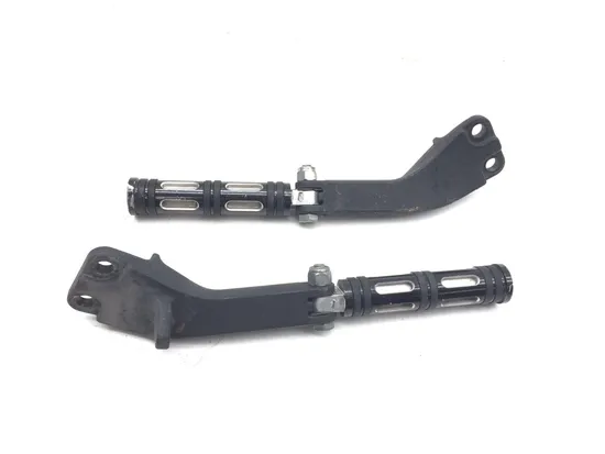 Left Right Set Passenger Peg Bracket 2007 Harley Dyna Street Bob FXDB 3031A x