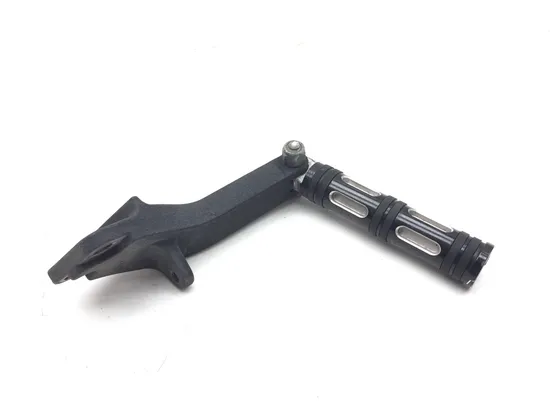 Left Right Set Passenger Peg Bracket 2007 Harley Dyna Street Bob FXDB 3031A x