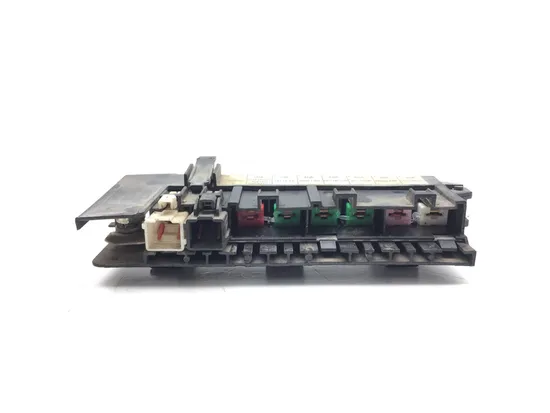 Fuse Box 2009 Can-Am Spyder GS Roadster SE5 3030A