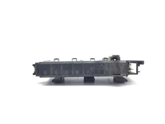 Fuse Box 2009 Can-Am Spyder GS Roadster SE5 3030A