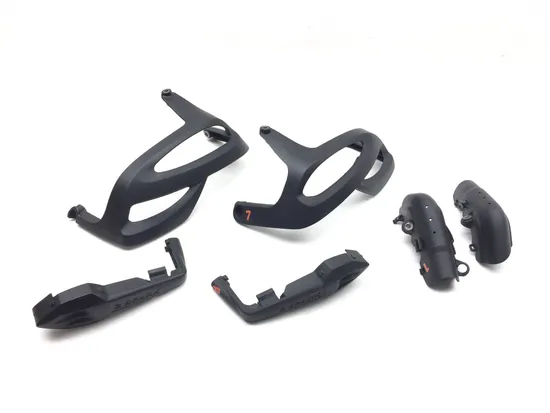 Engine Head Cover Guards Plastics 2006 BMW R1200GS ABS 3032A