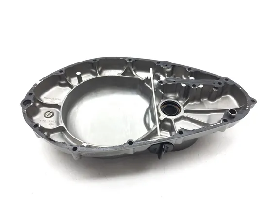 Engine Clutch Cover 2006 Suzuki GS500F 2937A x
