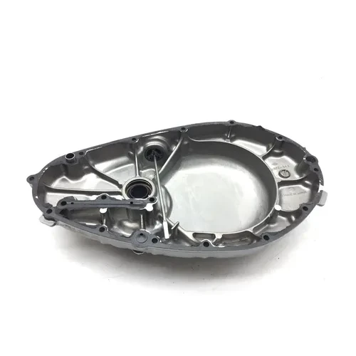 Engine Clutch Cover 2006 Suzuki GS500F 2937A x 17