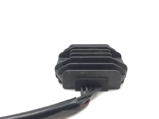 Ignition Voltage Regulator 2006 Suzuki GS500F 2937A