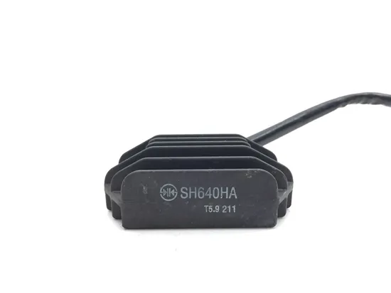 Ignition Voltage Regulator 2006 Suzuki GS500F 2937A