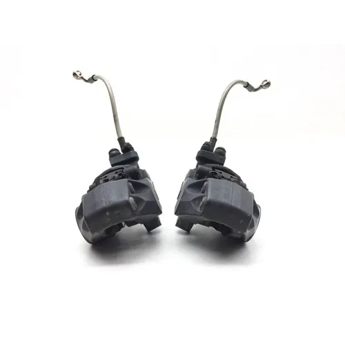 Left Right Front Brake Calipers Pads Set 2006 BMW R1200GS ABS 3032A 5