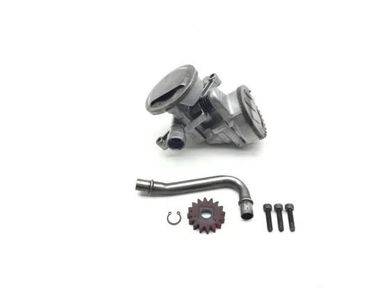 Engine Oil Pump Assembly 1985 Yamaha Venture Royale XVZ1200D 2988A