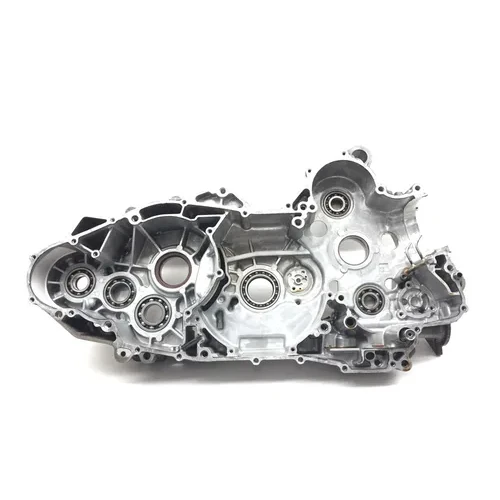 Engine Left Right Center Cases 2006 Suzuki Burgman 650 AN650 3001A 15