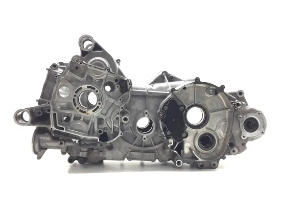 Engine Left Right Center Cases 2006 Suzuki Burgman 650 AN650 3001A