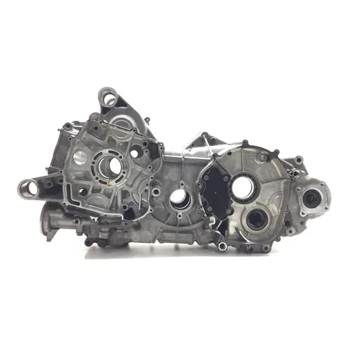 Engine Left Right Center Cases 2006 Suzuki Burgman 650 AN650 3001A 11