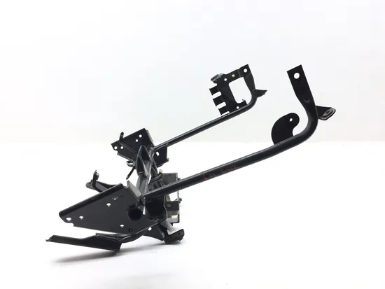 Leg Shield Brace 2006 Suzuki Burgman 650 AN650 3001A