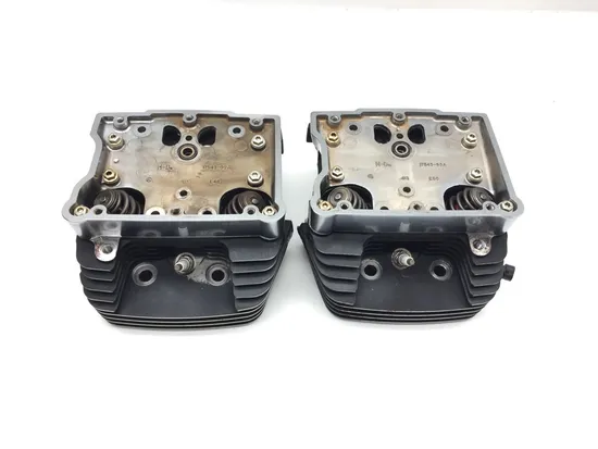 Front Rear Cylinder Head Set Harley-Davidson A Electra Glide 3034 x