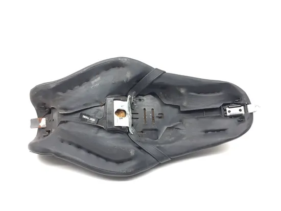 Seat 2007 Harley-Davidson Sportster 1200 Custom XL1200C 3035 x