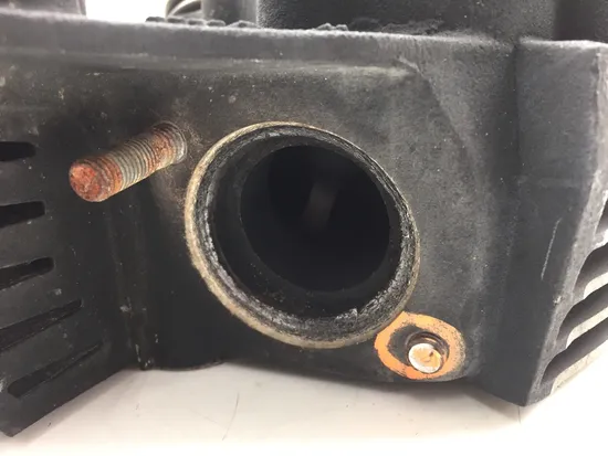 Front Rear Cylinder Head Set 2005 Harley Dyna Wide Glide EFI FXDWGI 3052 x