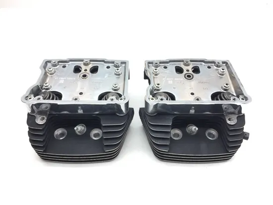 Front Rear Cylinder Head Set 2005 Harley Dyna Wide Glide EFI FXDWGI 3052 x