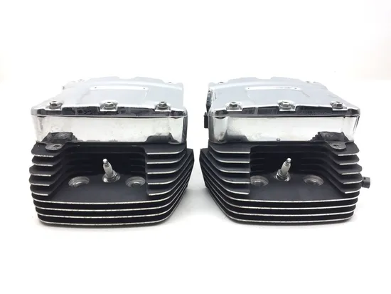 Front Rear Cylinder Head Set 2005 Harley Dyna Wide Glide EFI FXDWGI 3052 x