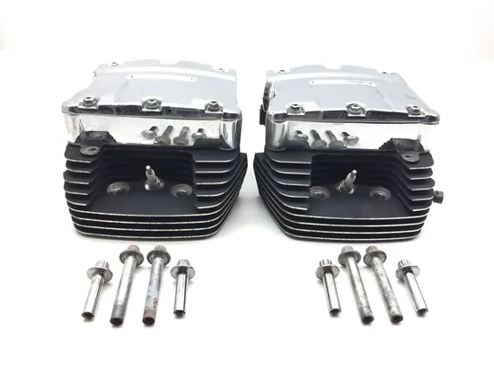 Front Rear Cylinder Head Set 2005 Harley Dyna Wide Glide EFI FXDWGI 3052 x
