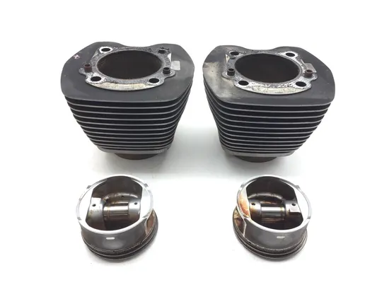 Front Rear Cylinder Jugs w Pistons 2006 Harley Dyna Wide Glide EFI FXDWGI 3069