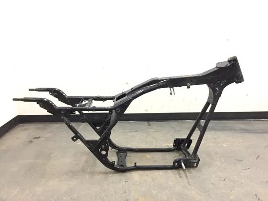 Main Frame Chassis CLN 2005 Harley Electra Glide Ultra Classic EFI FLHTCUI 3074x