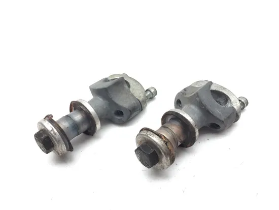 Handle Bar Mount Clamps 1998 Harley-Davidson Road King FLHR 3048 2