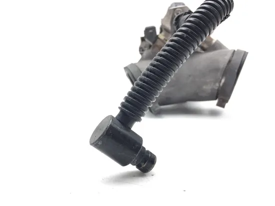 Throttle Body Boot w Injectors 2005 Harley Electra Ultra Classic FLHTCUI 3074