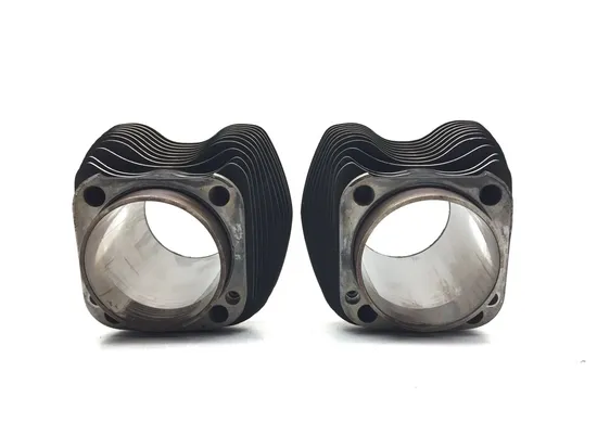 Front Rear Cylinder Jugs w Pistons 2005 Electra Glide Classic FLHTCI 3071 x