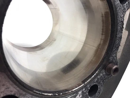 Front Rear Cylinder Jugs w Pistons 2005 Electra Glide Classic FLHTCI 3071 x