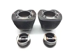 Front Rear Cylinder Jugs w Pistons 2005 Electra Glide Classic FLHTCI 3071 x