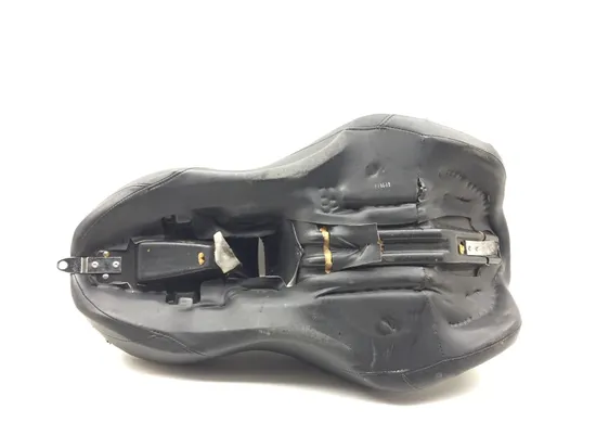 Seat 2005 Harley-Davidson Electra Glide Classic EFI FLHTCI 3071 x