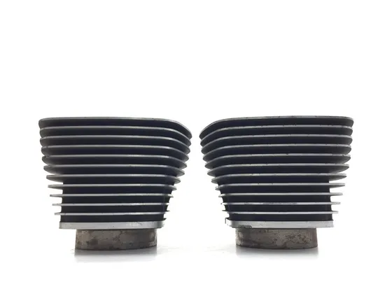 Front Rear Cylinder Jugs w Pistons 2007 Harley Heritage Softail Classic 3053 x 4