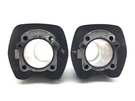 Front Rear Cylinder Jugs w Pistons 2006 Harley Road King Custom FLHRS 3086 x